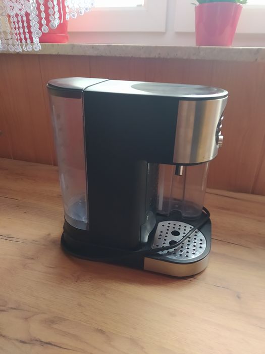 Kolbowy ekspres do kawy ciśnieniowy Silvercrest