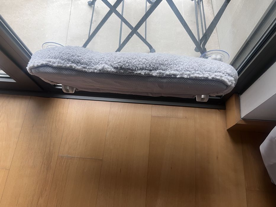 Cama gato ( para janela com ventosas)