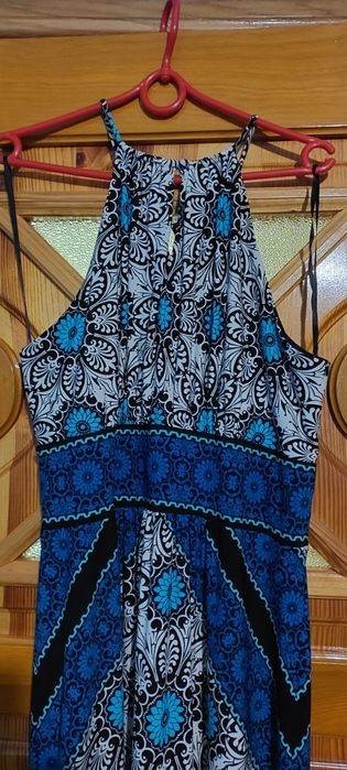 Sukienka  długa r.44