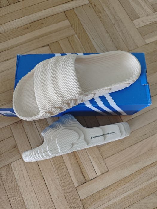 Klapki adidas adilette 22 slide r.42/43