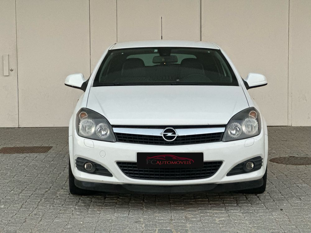 Opel Astra H 1.7 GTC