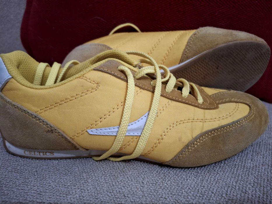 Marca de calçados esportivos oficialment