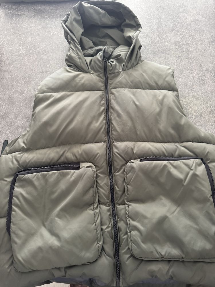 Colete Zara Acolchoado com Capuz