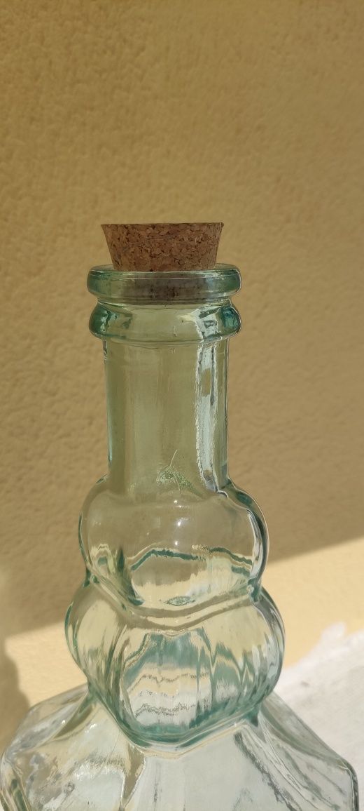 Garrafa 56cm em vidro com torneira