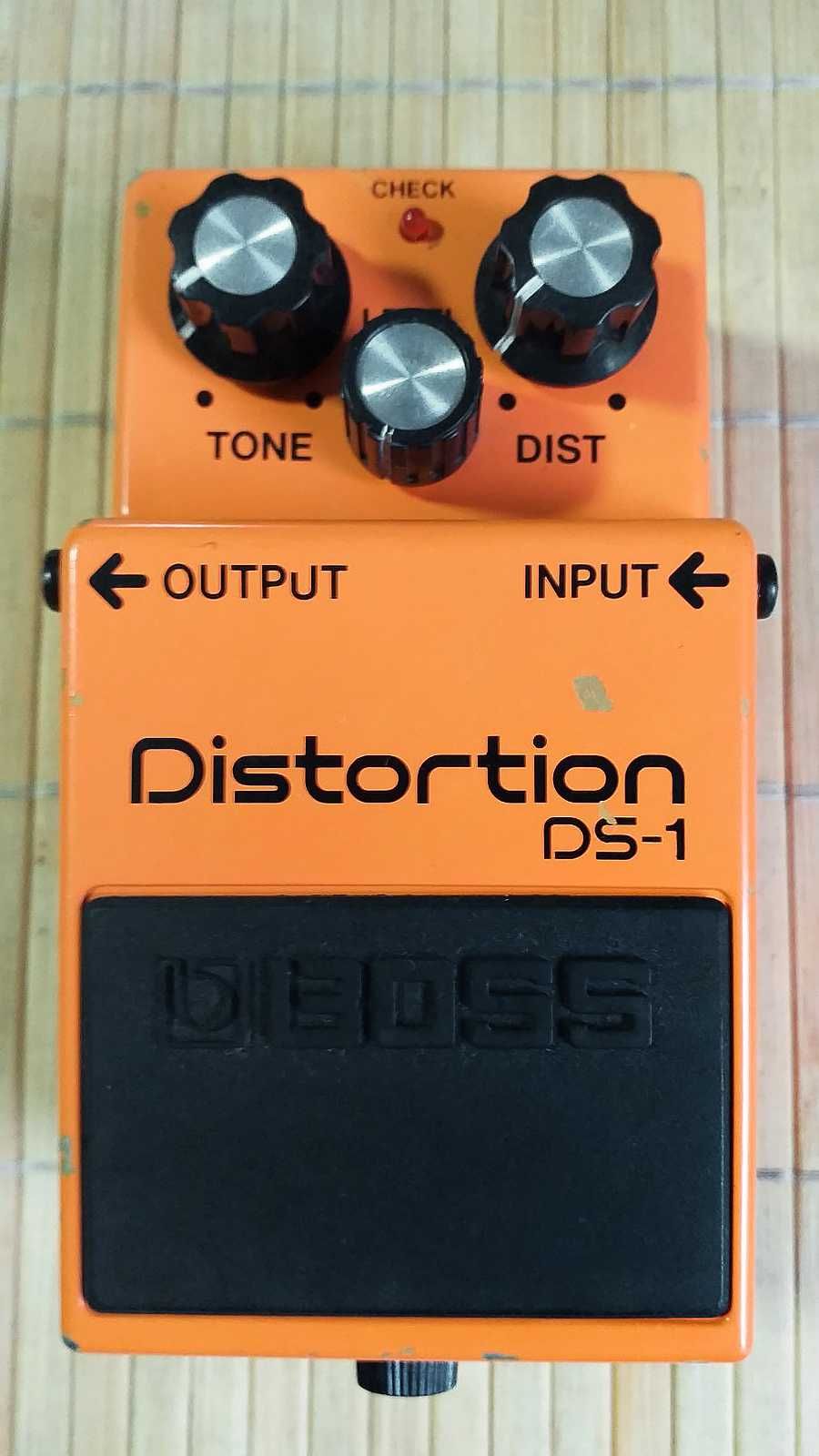 Дісторшн Boss DS-1 Distrortion