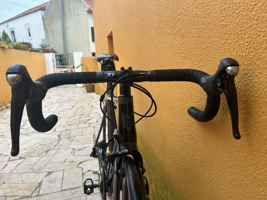 Bicicleta Speed Coluer de Carbono