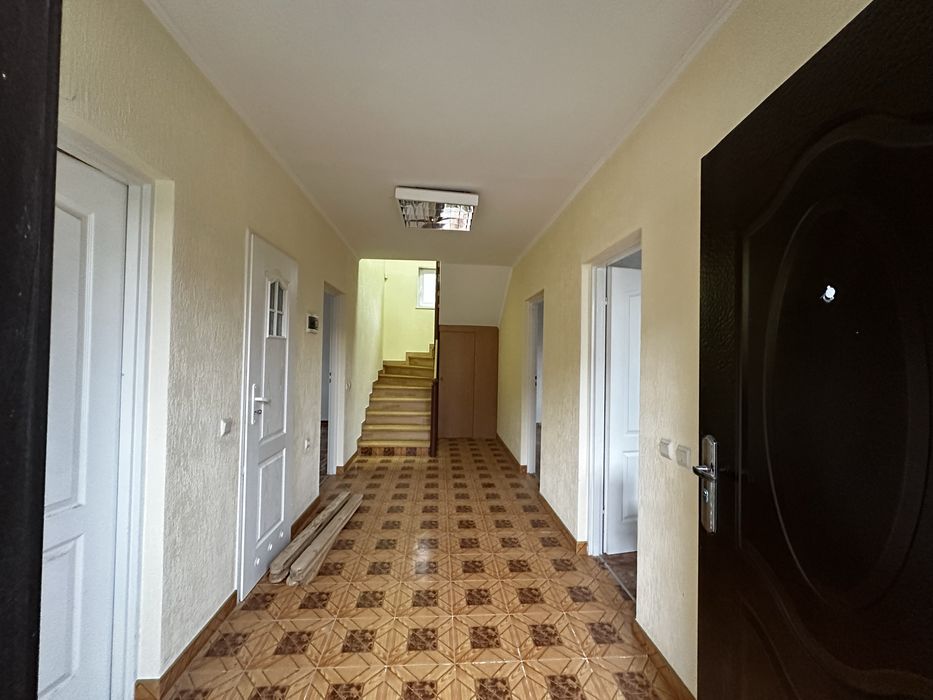 Продаж 2 поверхового будинку в Дрогобичі