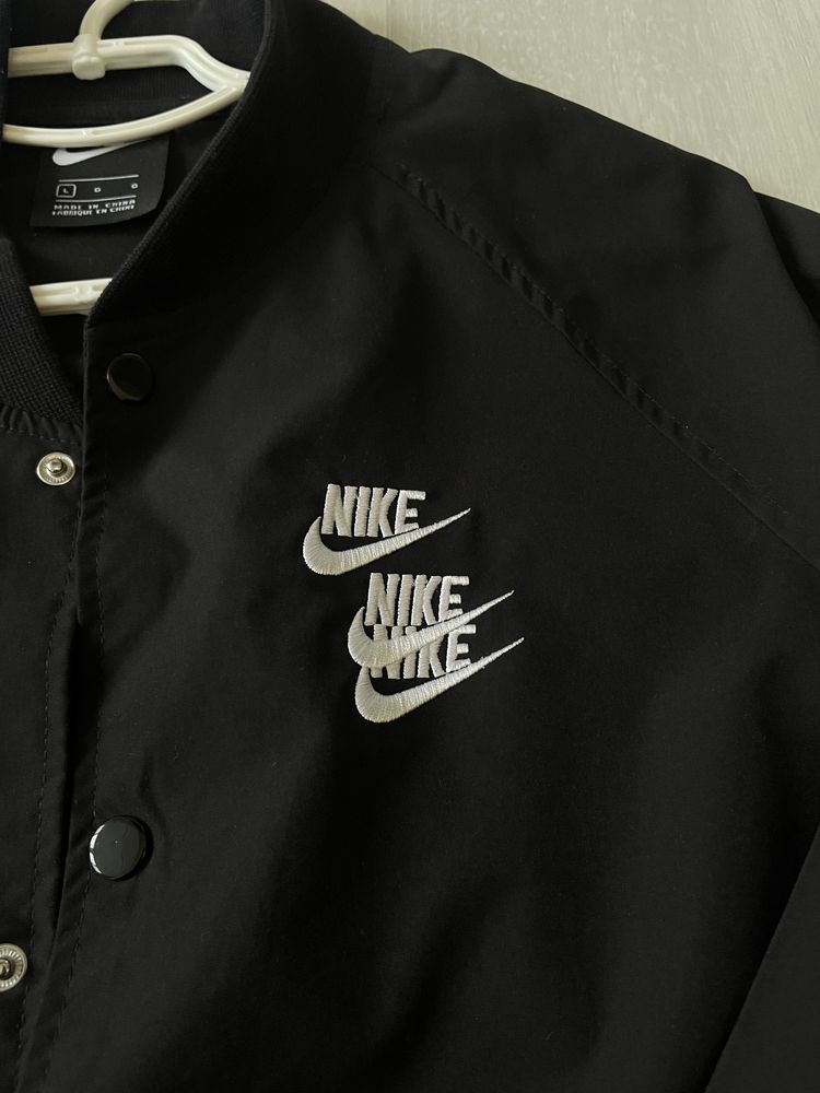 Бомбер Nike jordan swoosh куртка кофта