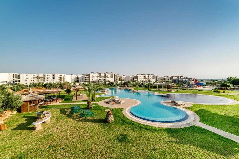 Просторные апартаменты 69 м² + терраса 18,8 м² с прямым видом на море.