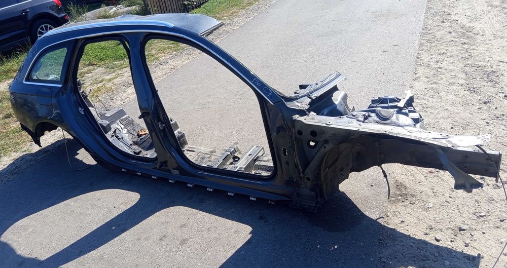 Ćwiartka Prawa Przód przednia Próg Słupek Podłużnica AUDI A6 C7 avant