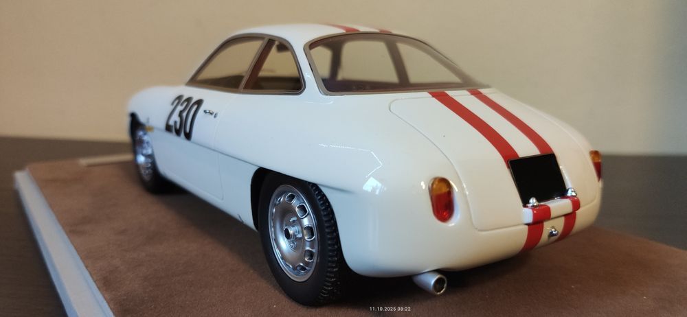 Alfa Romeo Giulietta SZ 1:18 Tecnomodel 1 z 60 sztuk