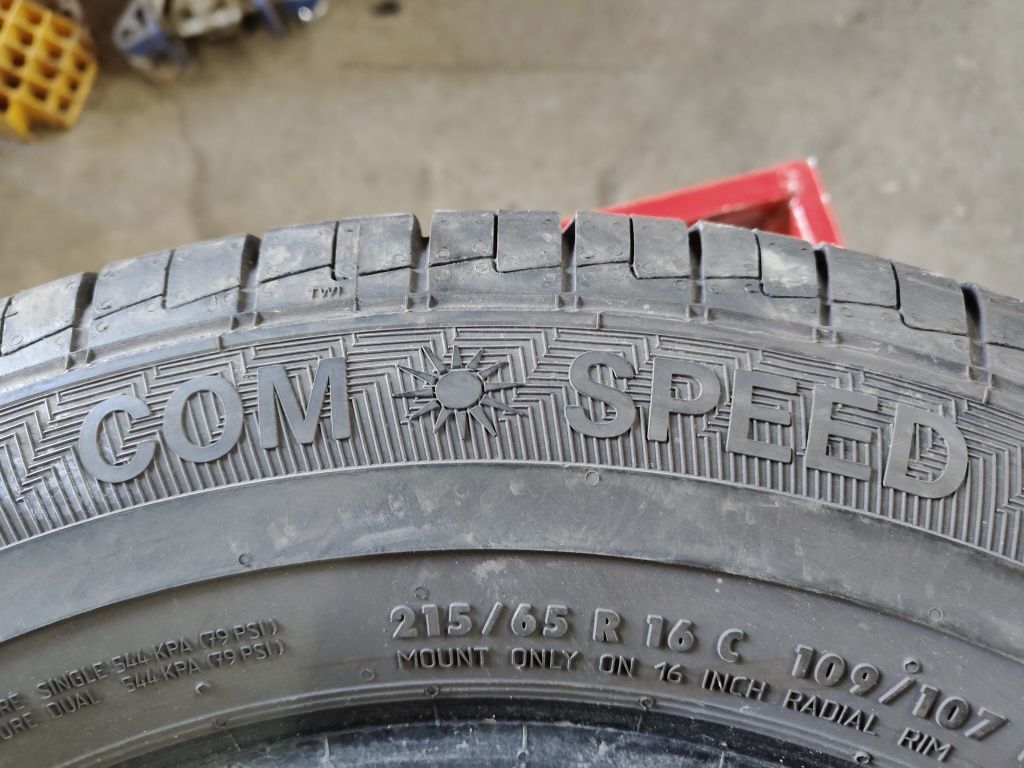 215/65R16C 109/107 R Gislaved Com Speed      L530/3G