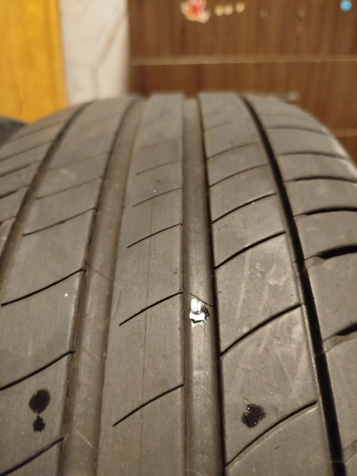 Michelin  215/55/18 лето