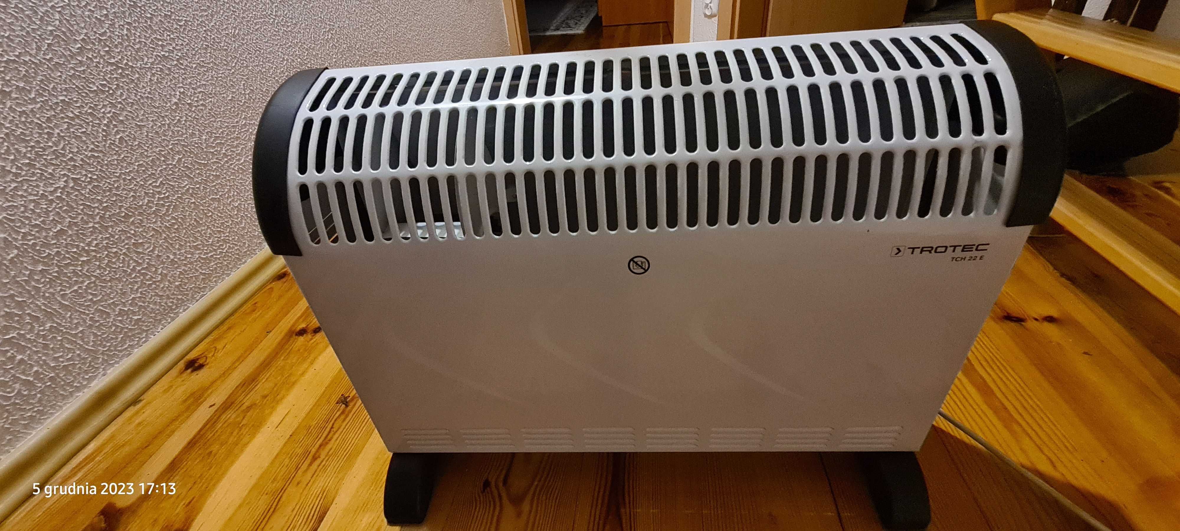 Nagrzewnica Trotec TCM 22 E  o mocy do 2000W wraz z regulacją czasową.