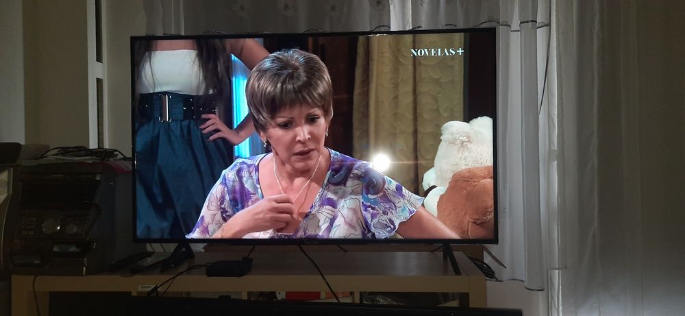 Tv Samsung ue55RU7102K smart-tv-wi-fi 4k