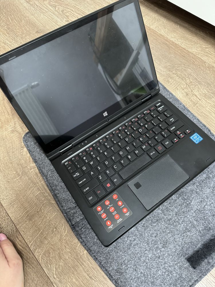 Laptop, tablet Techbite