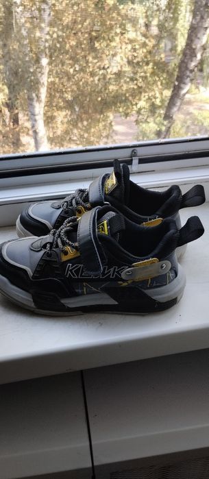 Кроссовки,кросівки