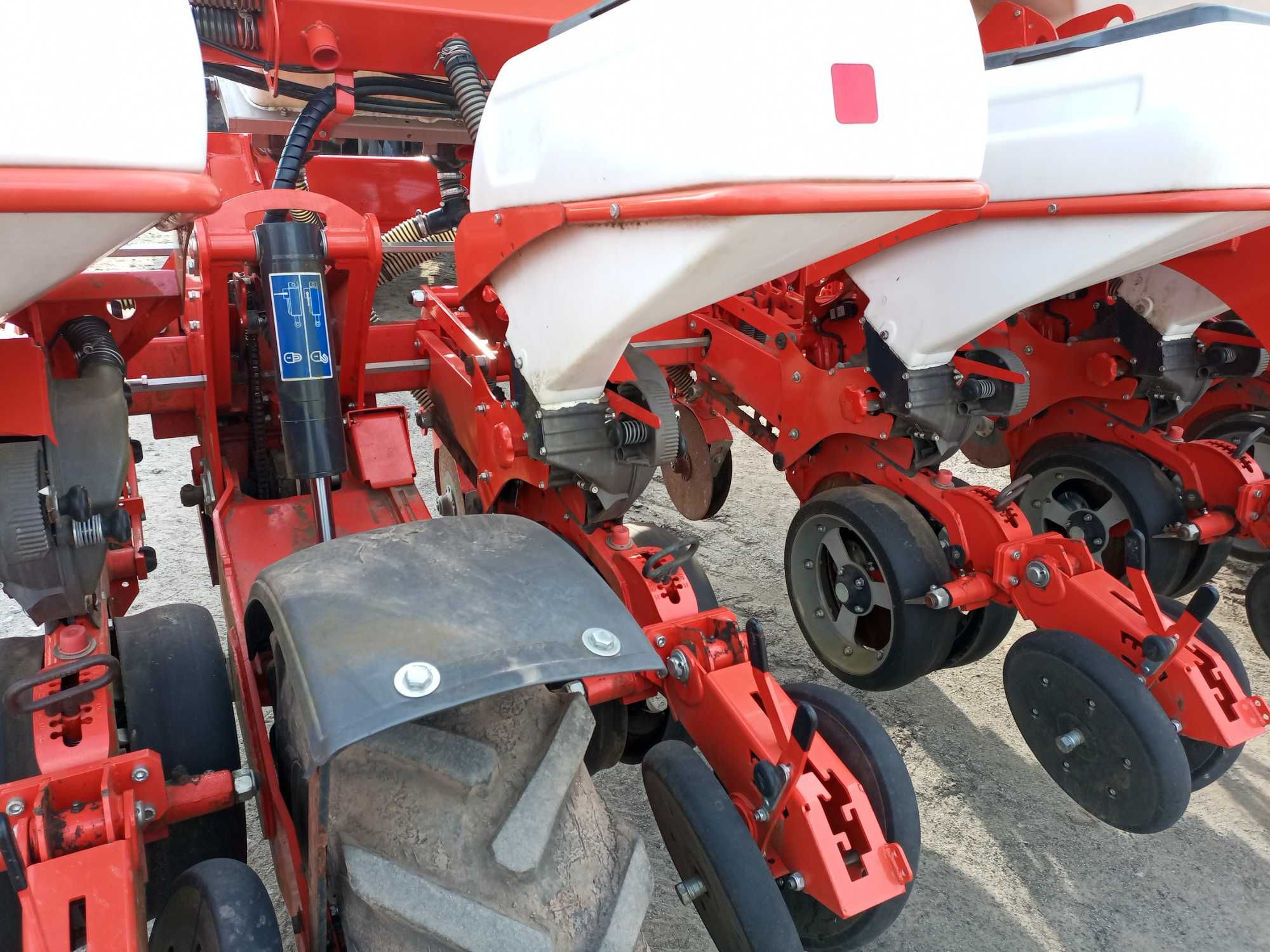 Сівалка Kuhn Maxima 2 пропашна