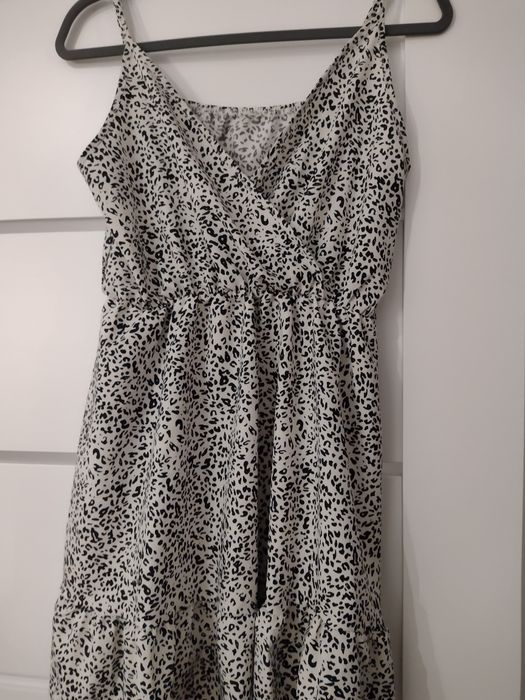 Sukienka letnia motyw zwierzęcy