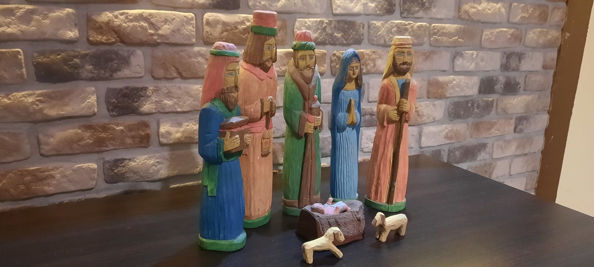 Kolekcja rzeźb ludowych- narodziny Pana Jezusa