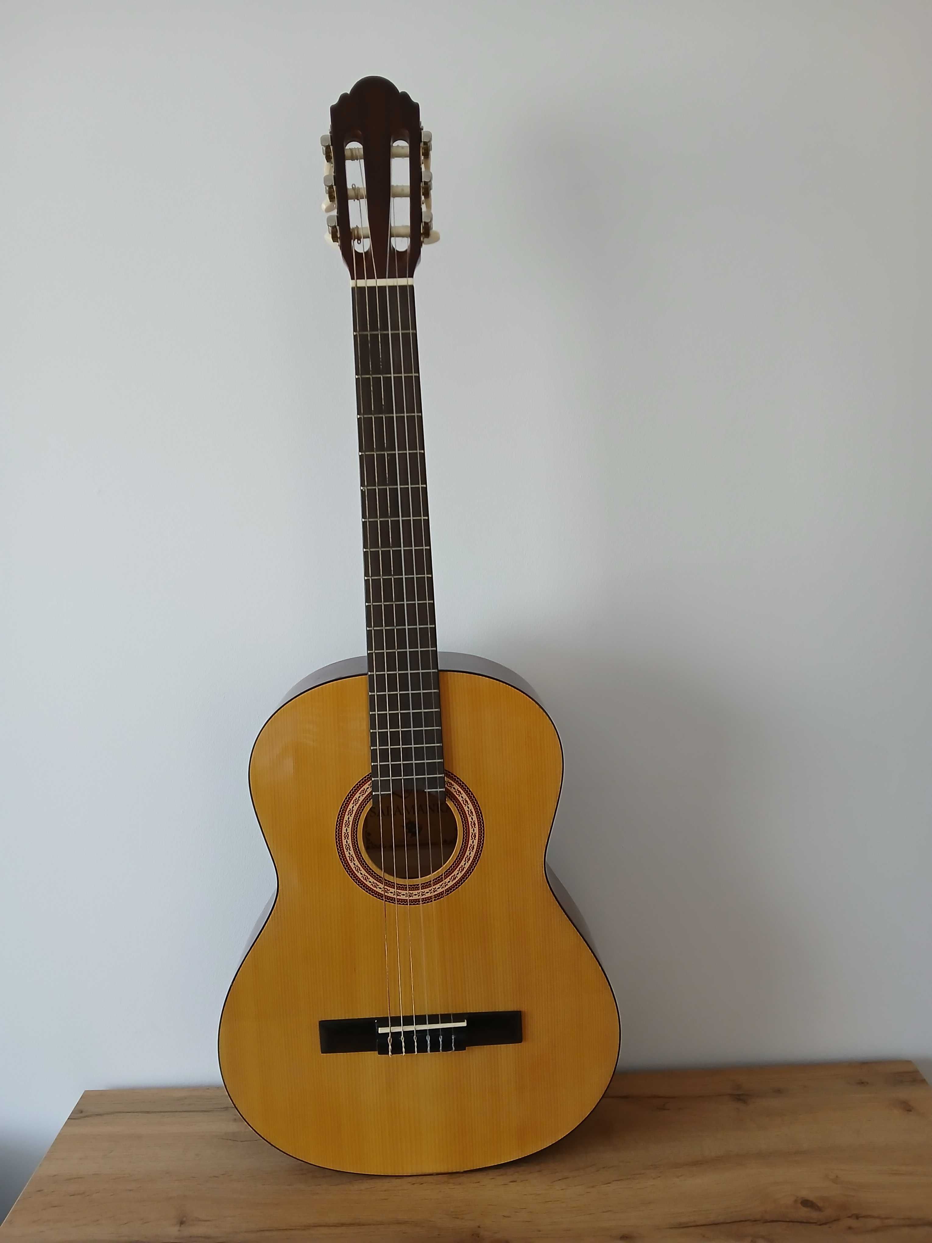 Gitara klasyczna, jak nowa, pokrowiec