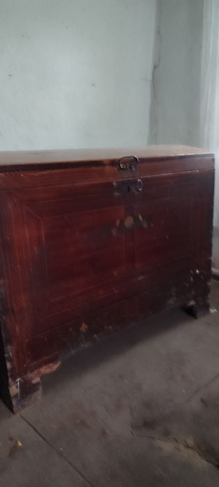 Скриня дерев'яна