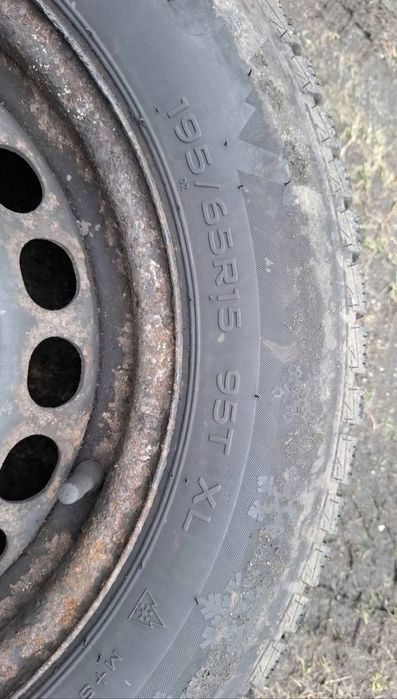 Opony zimowe Mazzini 195/65/R15 95T XL + stalówki 5x112