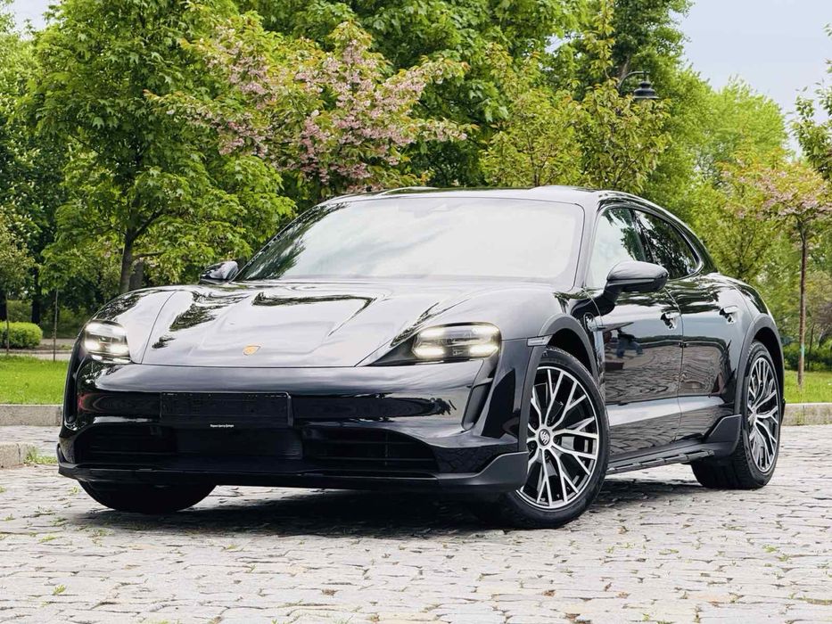 Porsche Taycan 100 KBT
