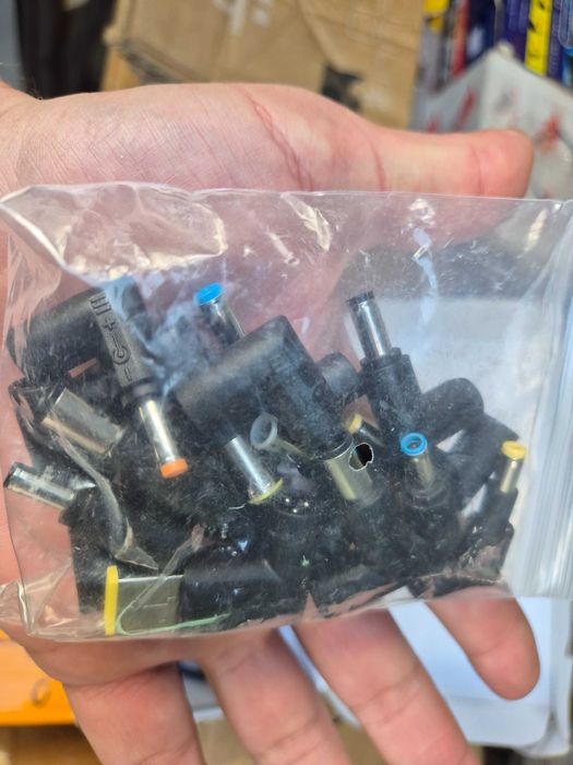 Зарядний автомобільний 12/24v блок живлення, ноутбук від прикурювача