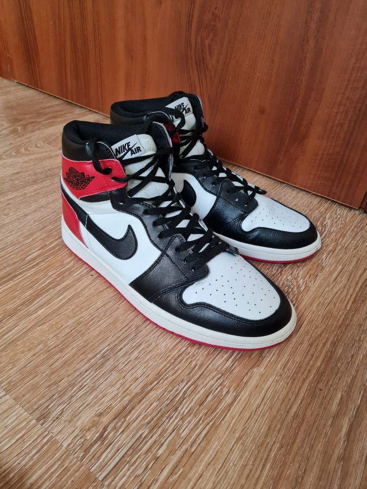 Кроссовки Nike Air Jordan 1