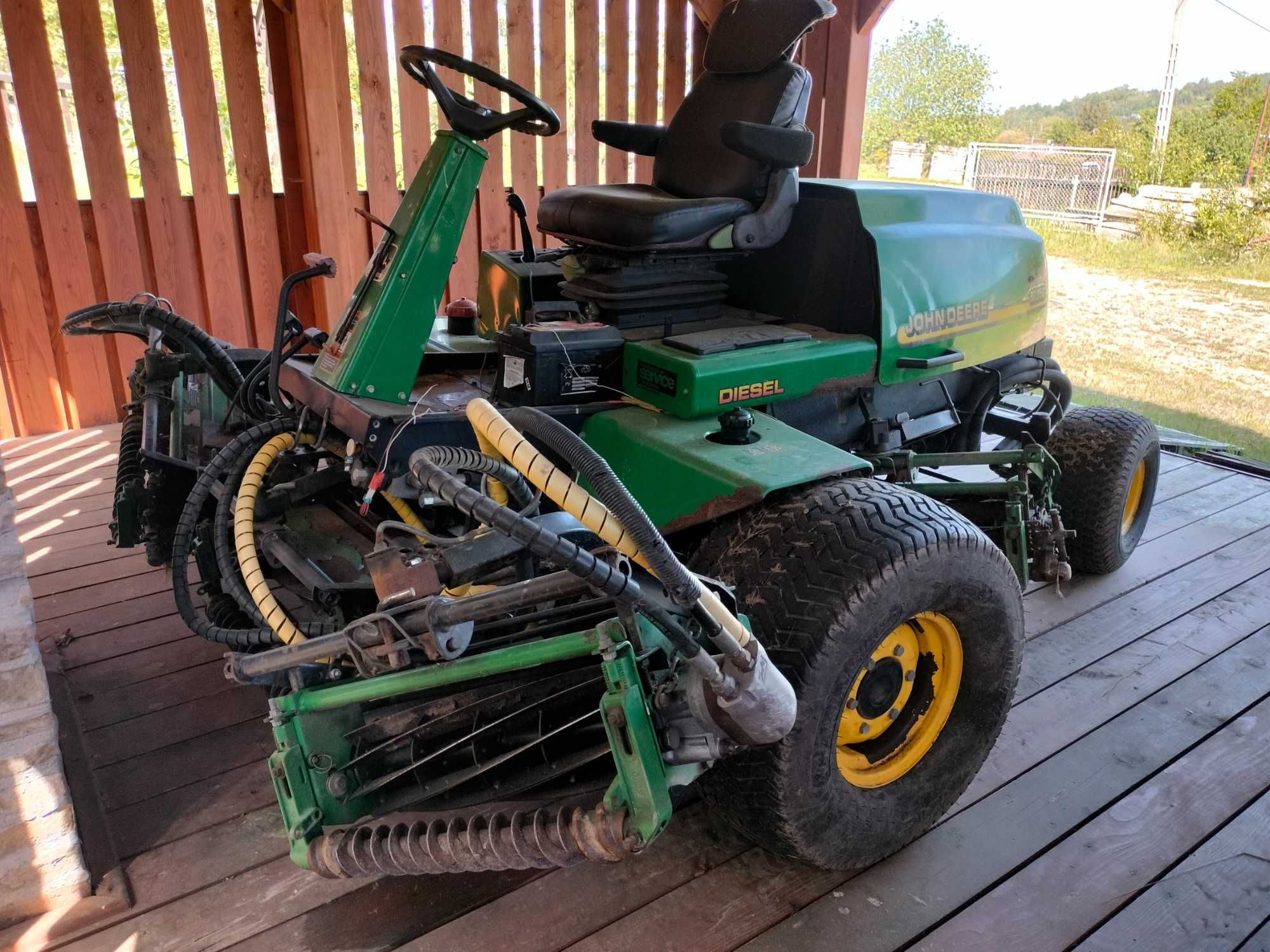 Kosiarka wrzecionowa John Deere