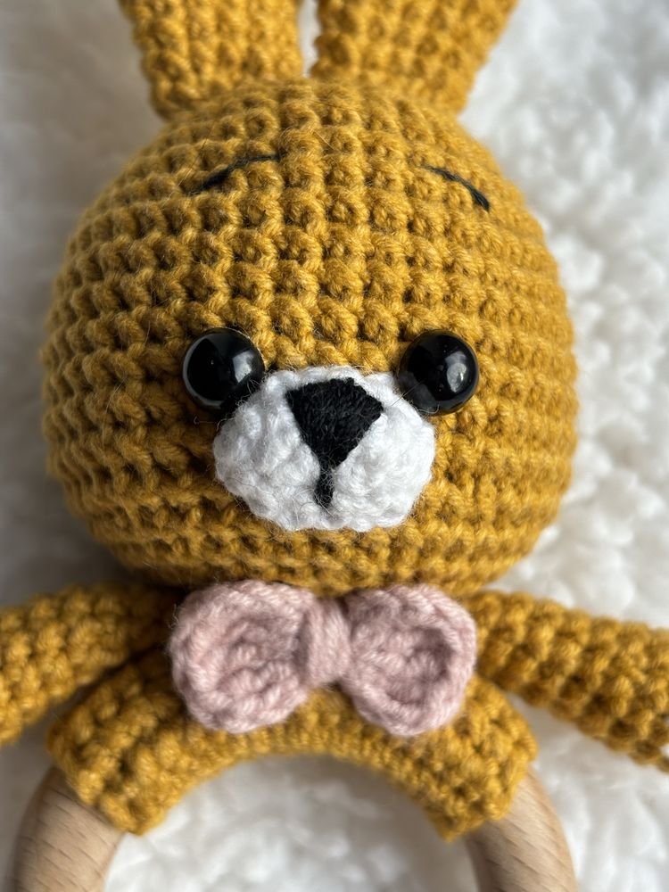 Grzechotka zajączek amigurumi handmade