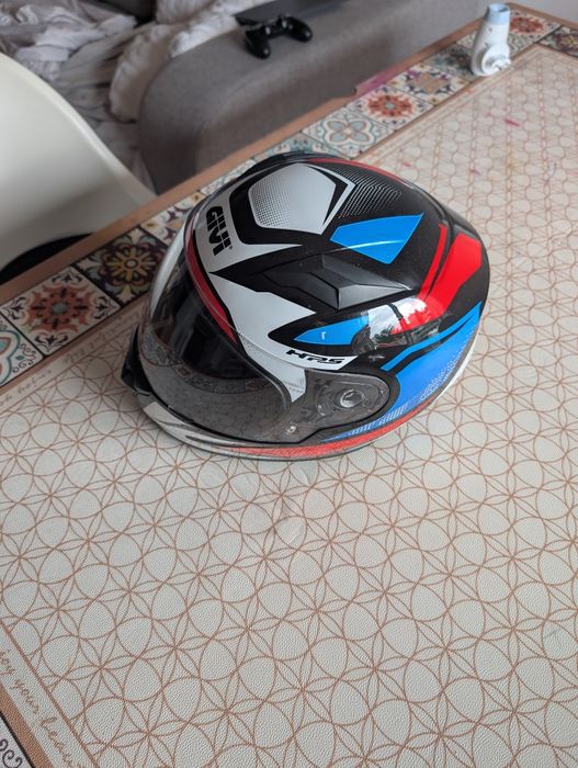 Capacete Givi Junior J04 EVO (usado pouquíssimas vezes)
