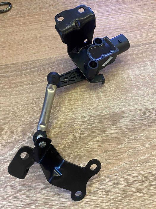 Датчик положення кузова Volkswagen Tiguan І (11-16)