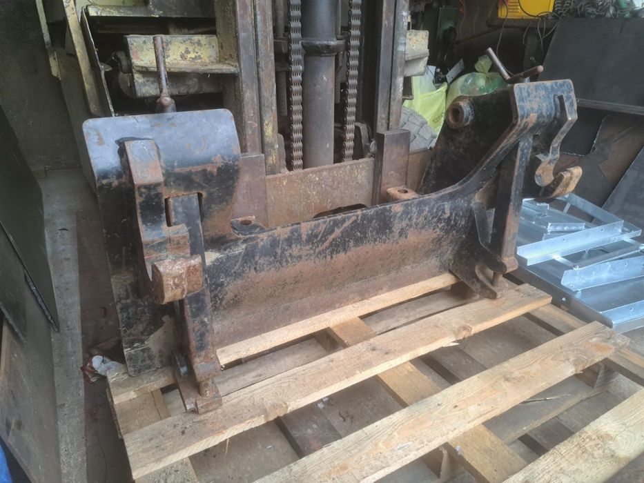 Szybkozłącze do ładowarki, koparkoładowarki  JCB 3CX, Case 695, New Ho