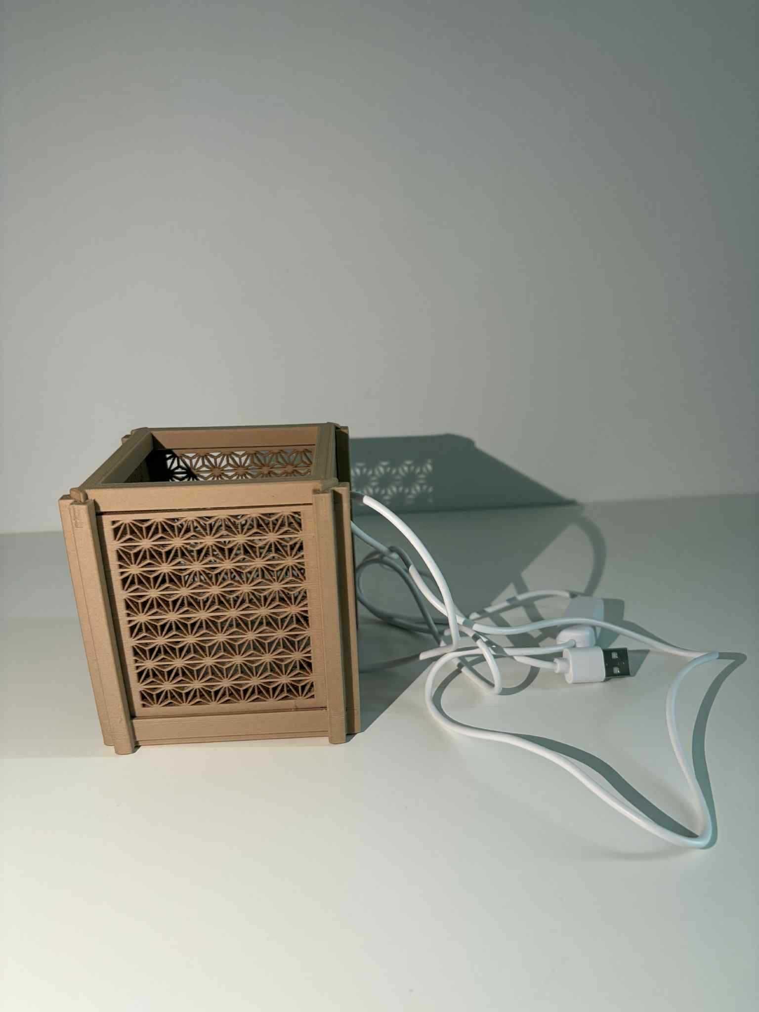 Lampka dekoracyjna LED USB – orientalny wzór