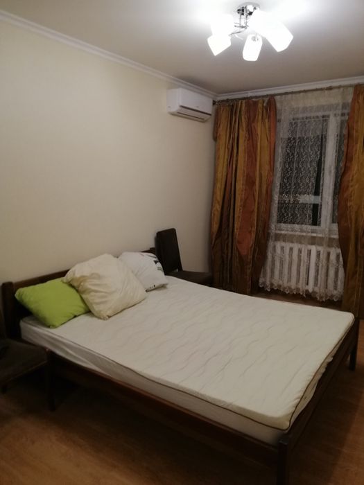 Сдам 2комн.квартиру на Ген.Петрова(Исполком).