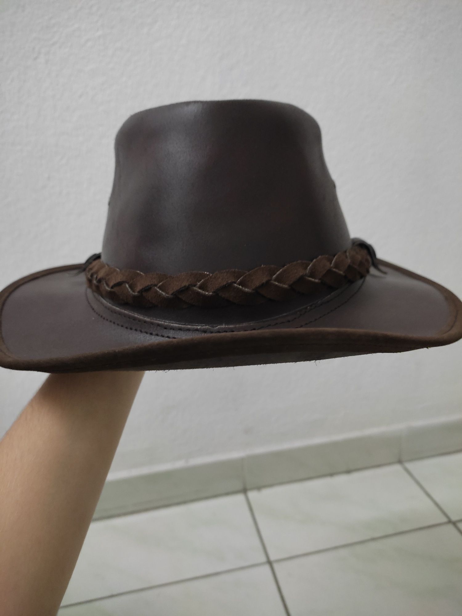 Chapéu de pele artesanal