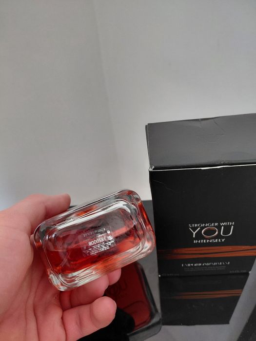 Perfum emporio armani stronger with you intensely