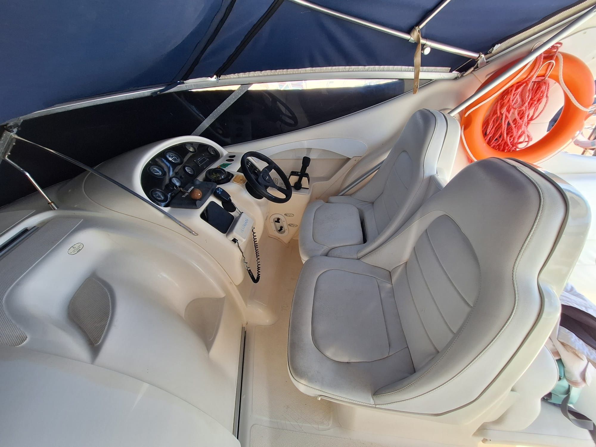 Barco gobhi 245 cabin