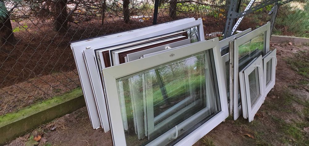 Oddam za darmo skrzydła okienne i oknno.