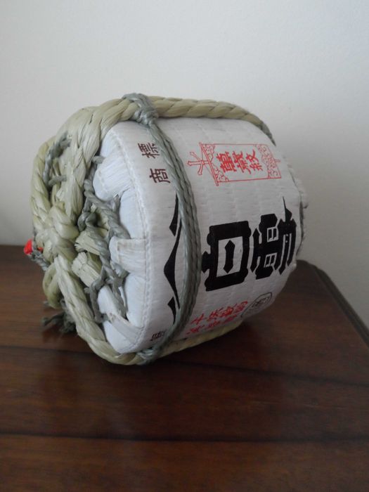 Garrafas de cerâmica antigas