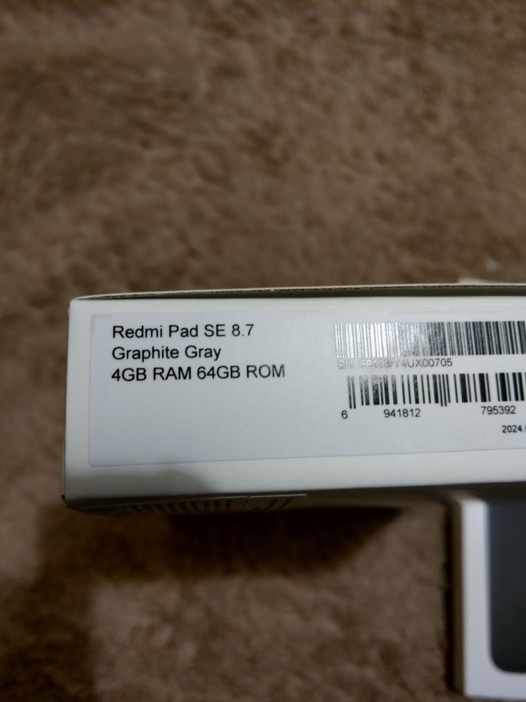 Xiaomi Redmi Pad Se 8.7 4/64 plus oryginalne etui plus karta pamięci