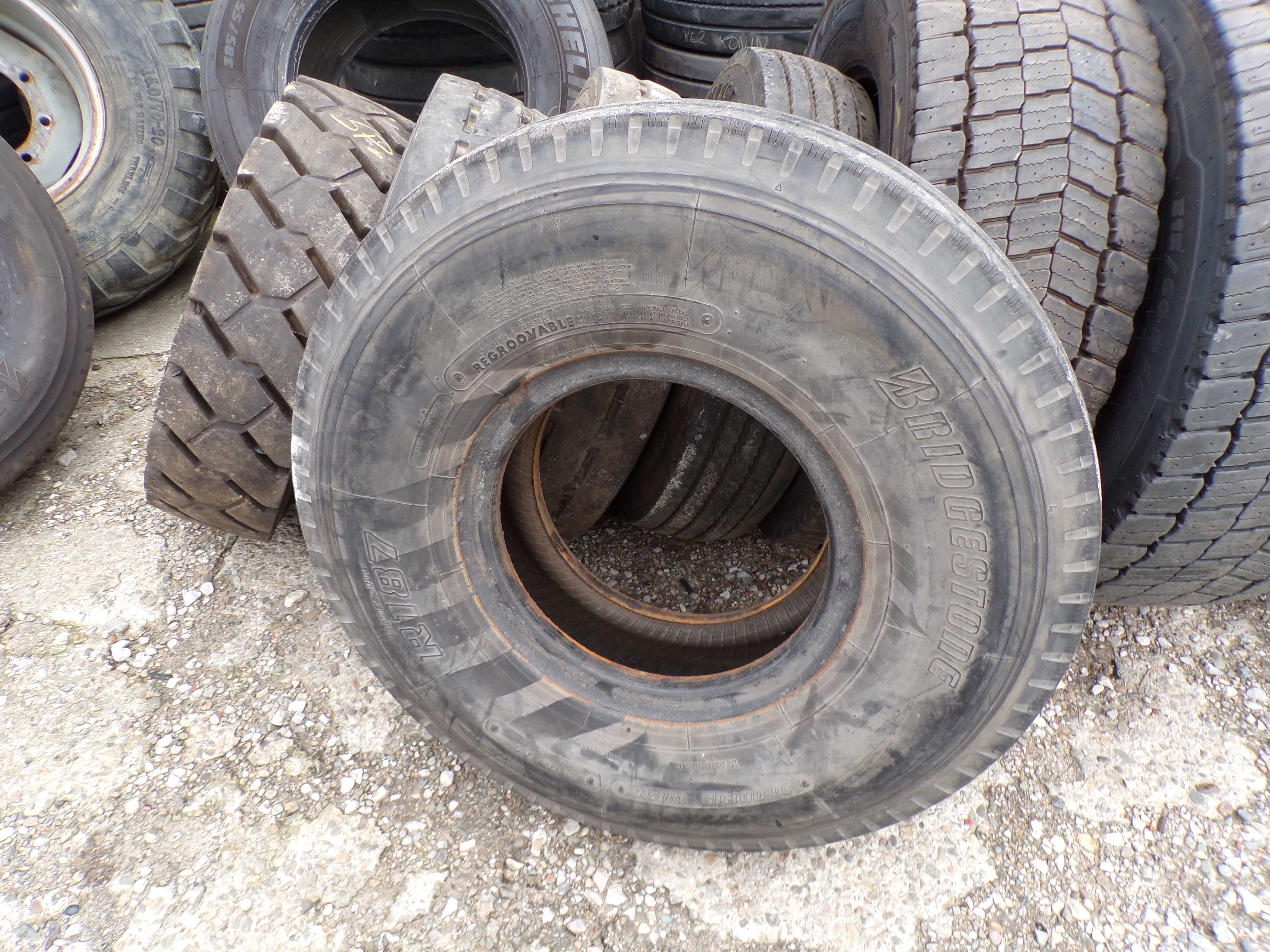 Opona 10.00R15 BRIDGESTONE R187 (400 netto)