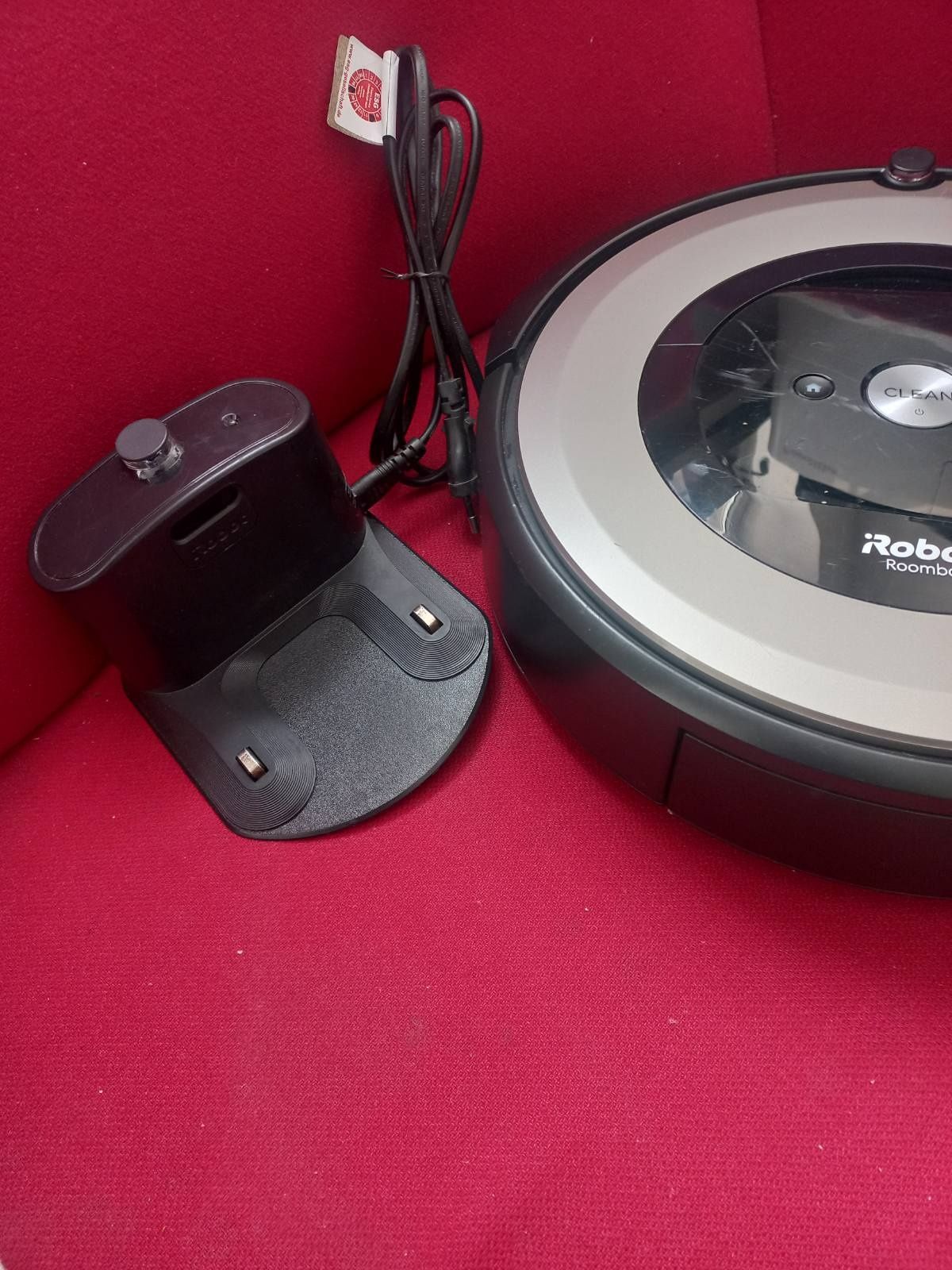 Робот-пилосос iRobot Roomba e6