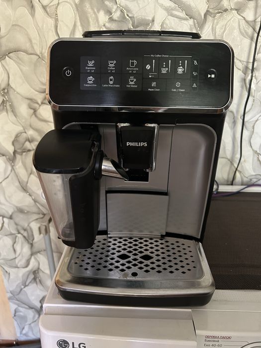 Кавоварка PHILIPS Latte Go 3200