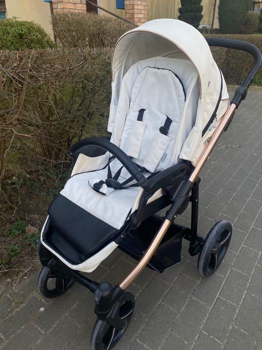 Wózek dziecięcy biały/złoty w wyśmienitym stanie