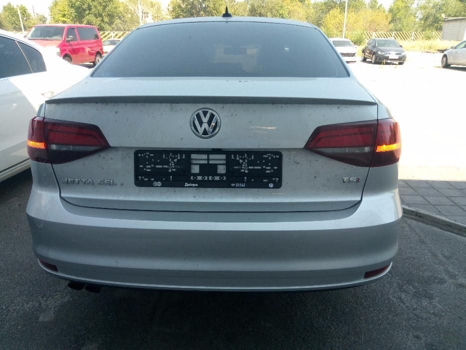 VW переделка красных поворотов на жёлтые