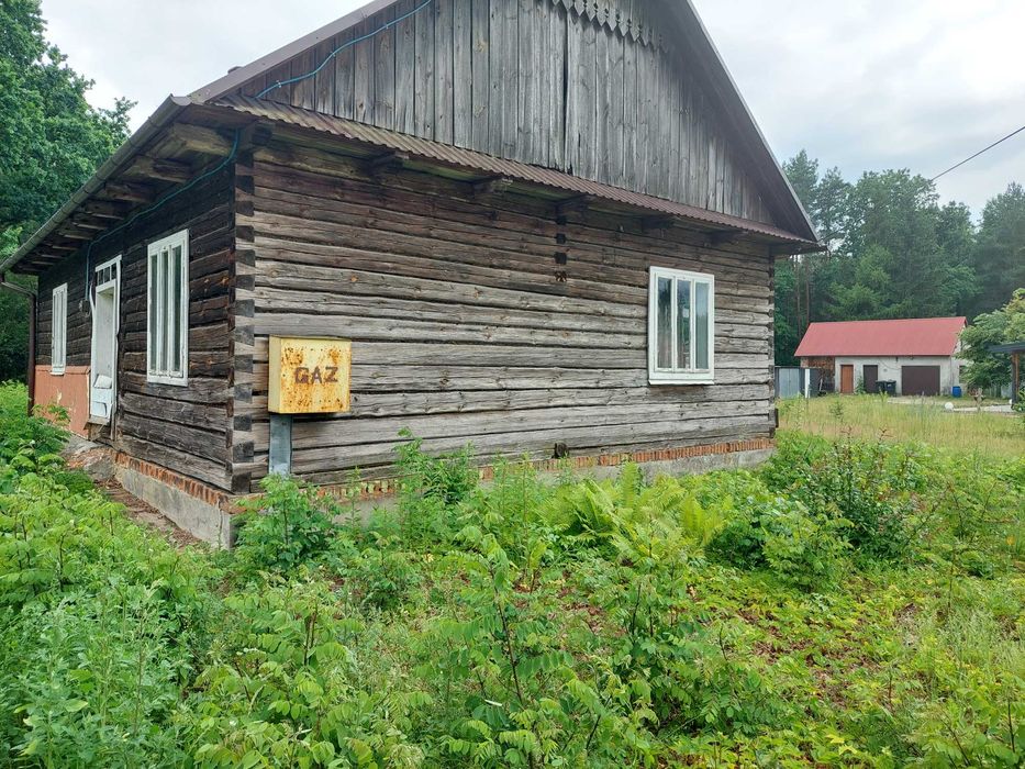Dom drewniany z działką w Hucie Przedborskiej