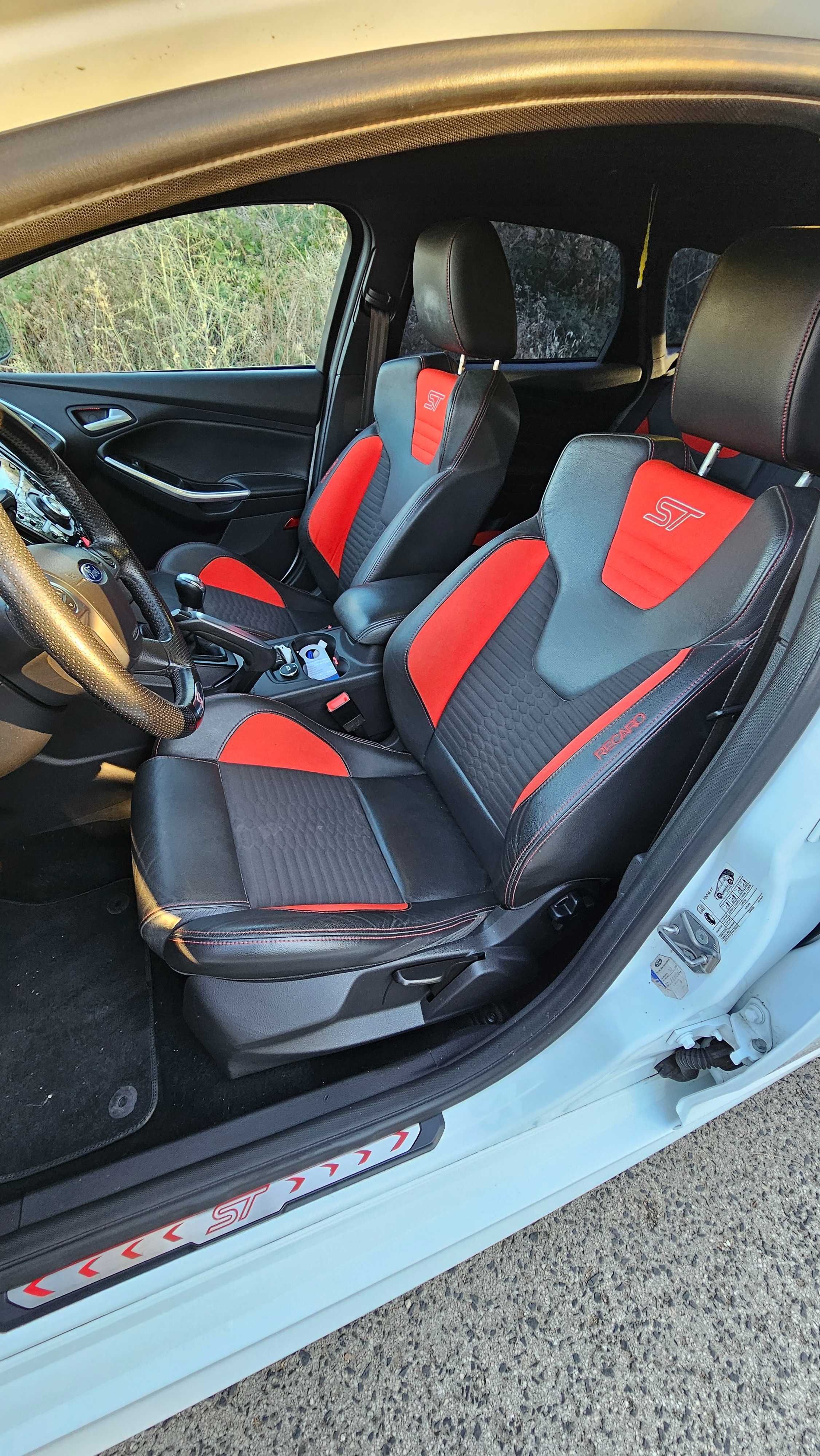 Ford Focus SW 2.0 EcoBoost ST 250cv